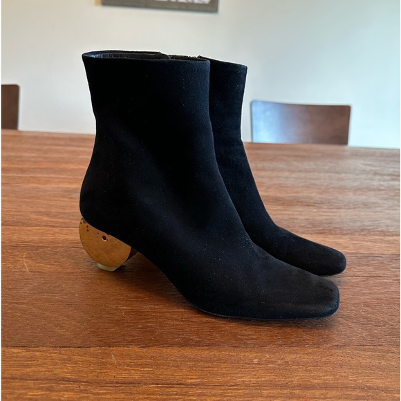 NEOUS Moon Suede Black Ankle Boots - Picture 1 of 9